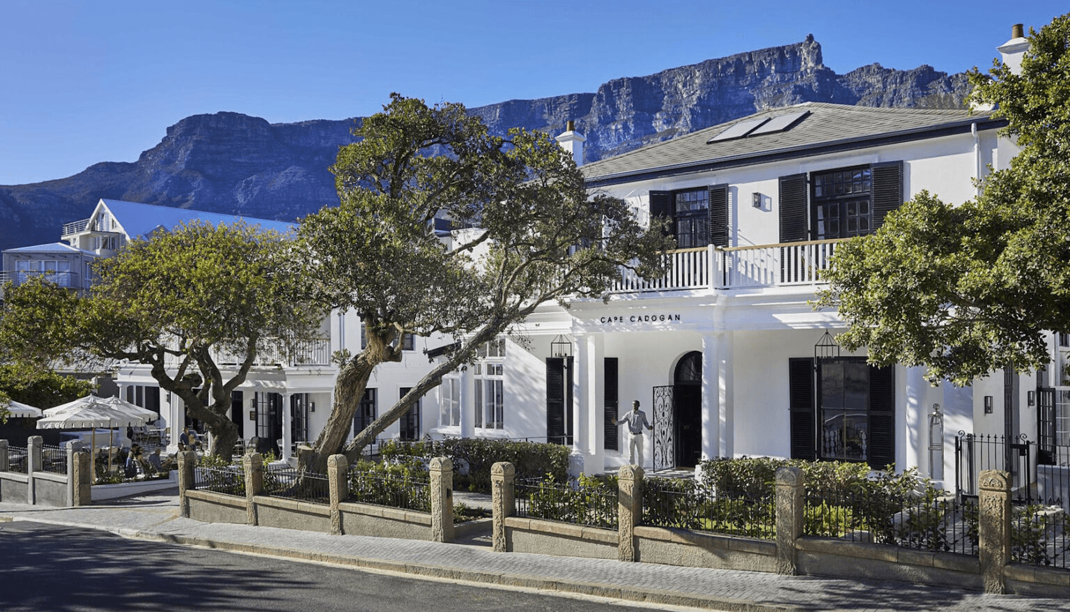 White Victorian townhouse below Table Mountain